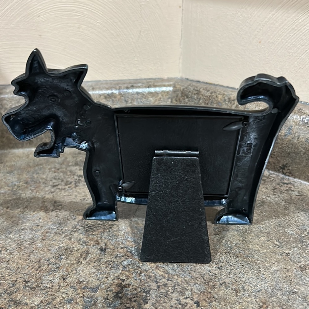 Pet picture frames, one dog and one cat - Picture 3 of 5